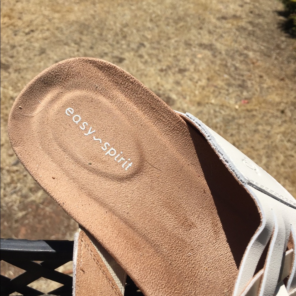 Easy spirit two tone slip on flat sandals - Picture 2 of 7